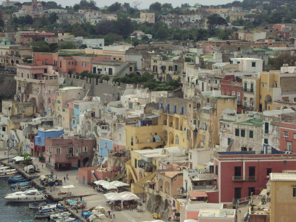 Kota Procida (flickr.com/egallerie1)