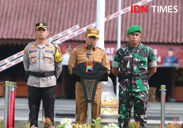 Jauh sebelum pelaksanaan glorifikasi ini, Polresta Banyumas secara masif telah melaksanakan kegiatan kepolisian Cipta Kondisi, Minggu (14/1/2024).(IDN Times/Cokie Sutrisno).