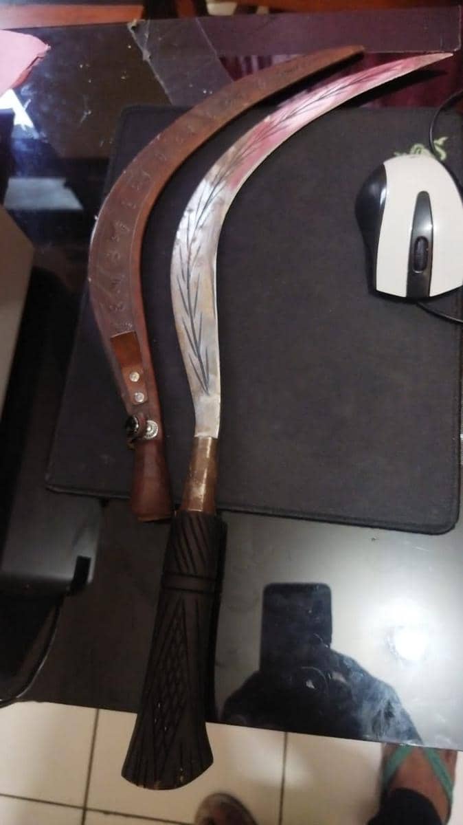 Barang bukti celurit milik terduga pelaku.(Dok.Polres Bantul)