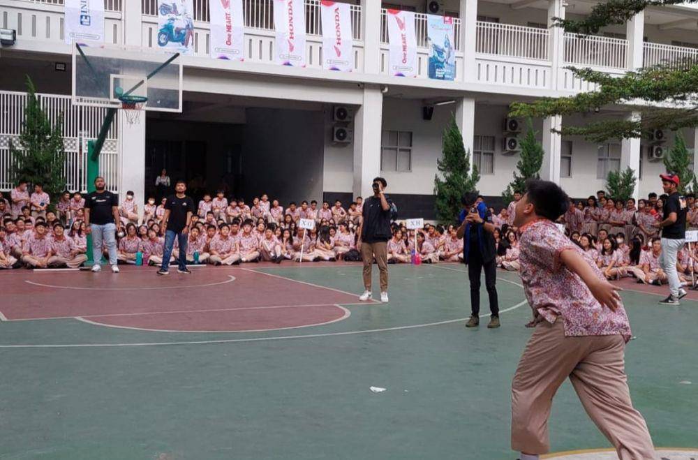 Roadshow Honda DBL 2024 di SMA National Plus Cinta Budaya Jalan Willem Iskandar/Pancing Kecamatan Percut Sei Tuan, Kabupaten Deli Serdang. (Dok. IDN Times)