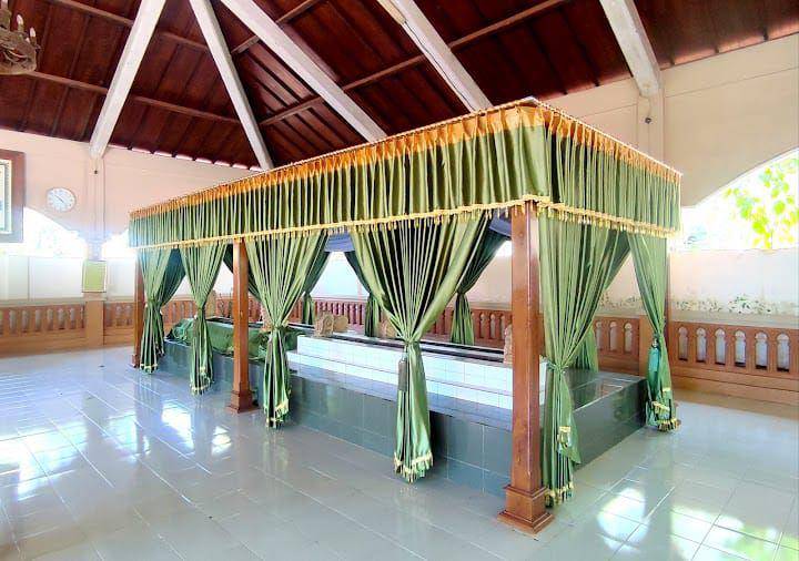 Makam Syeh Maulana Iskhak Al Maghribi (Google Maps/Wishnu E.W.)