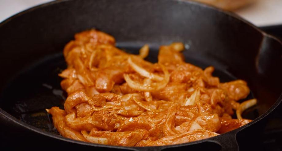 Resep Gampang Shawarma Ayam, Menu Lezat Temani Dietmu