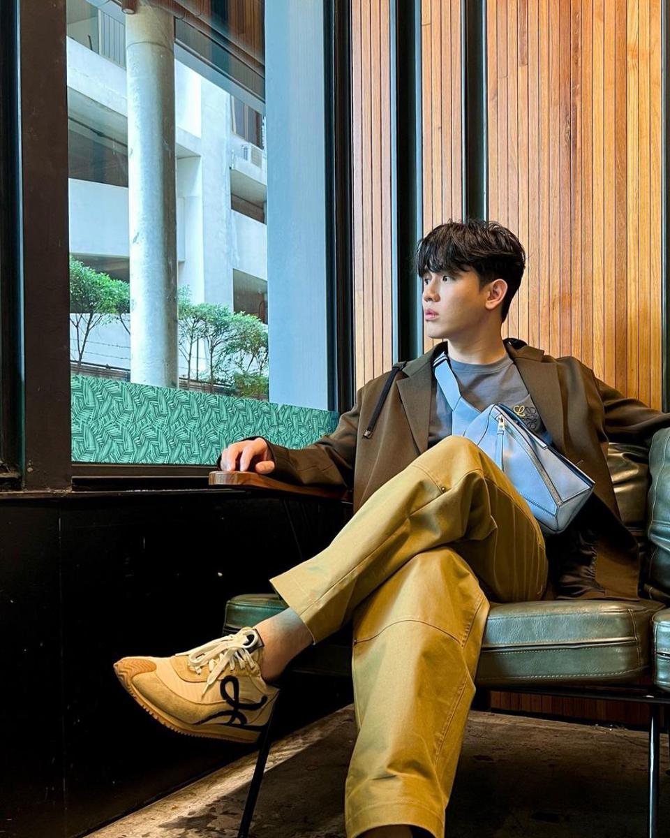 New Thitipoom (instagram.com/newwiee)