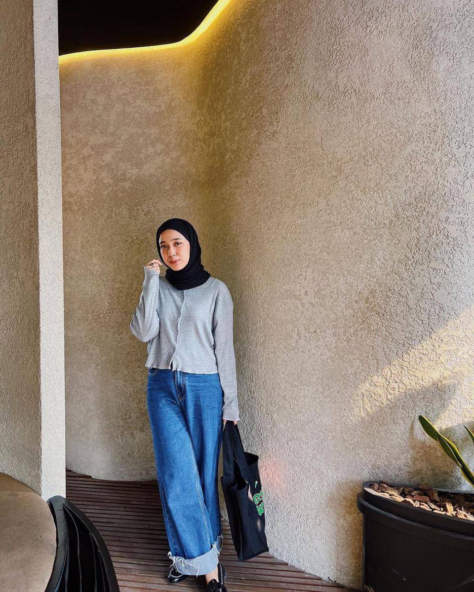 Indy Ratna (instagram.com/indyratnap)