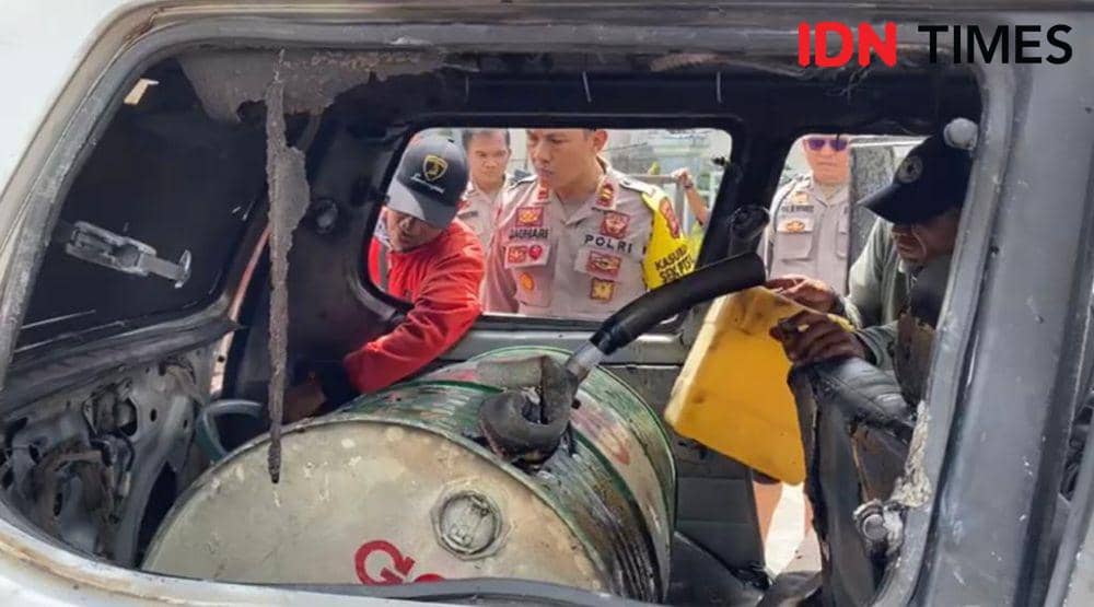 Ditemukan drum di dalam mobil tersebut. (IDN Times/Istimewa).