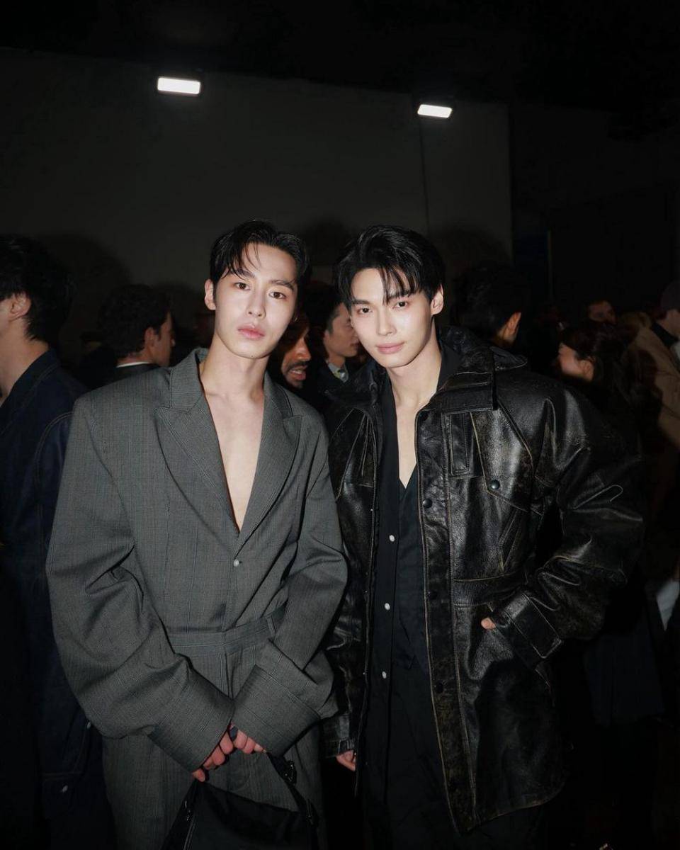 potret Win Metawin dengan Lee Jae Wook di Prada FW24 (instagram.com/winmetawin)