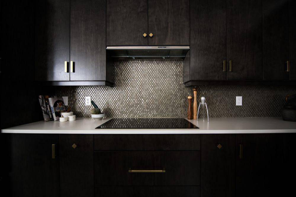 ilustrasi dapur dengan teknologi pintar (unsplash.com/Christian Mackie)