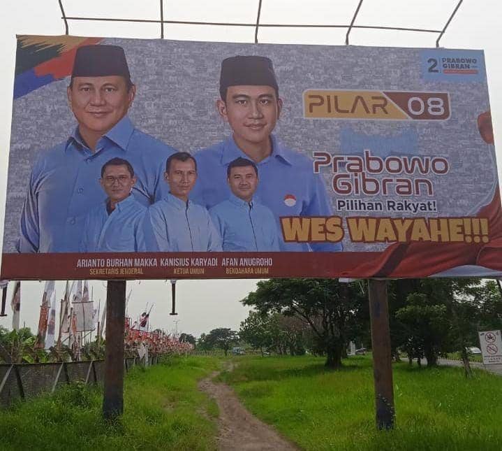 Relawan Pilar 08 Sebut Ada Perusakan pada Baliho Prabowo-Gibran