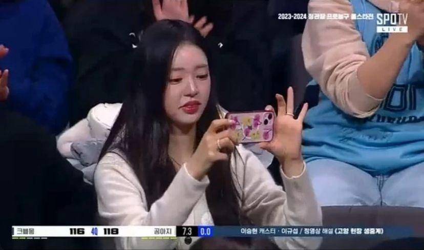 potret cast Single’s Inferno 3 datang ke pertandingan Lee Gwan Hee (instagram.com/yoo_si)