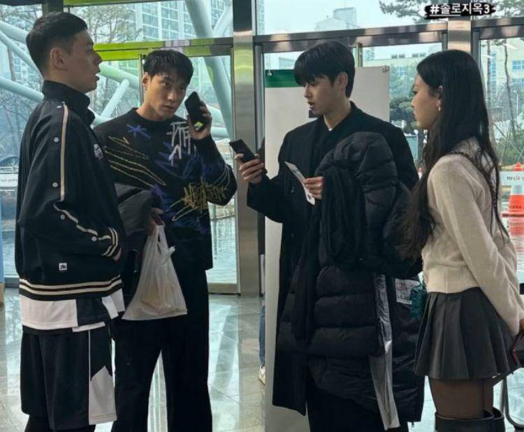 potret cast Single’s Inferno 3 datang ke pertandingan Lee Gwan Hee (instagram.com/ssrt_mk)