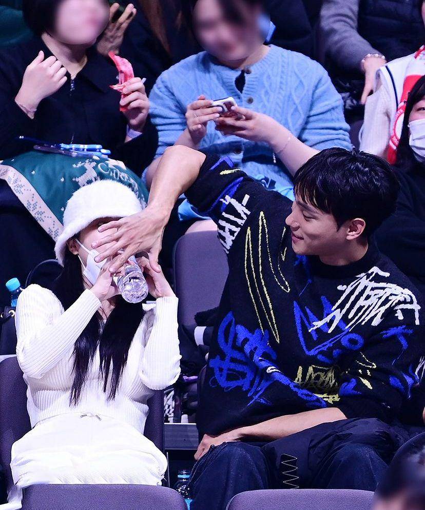 potret cast Single’s Inferno 3 datang ke pertandingan Lee Gwan Hee (instagram.com/ssrt_mk)