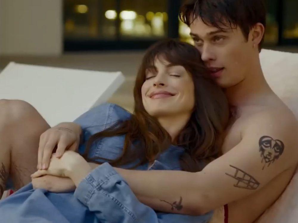 Kelebihan dan Kekurangan Film The Idea of You, Romantis Gak Abis-abis