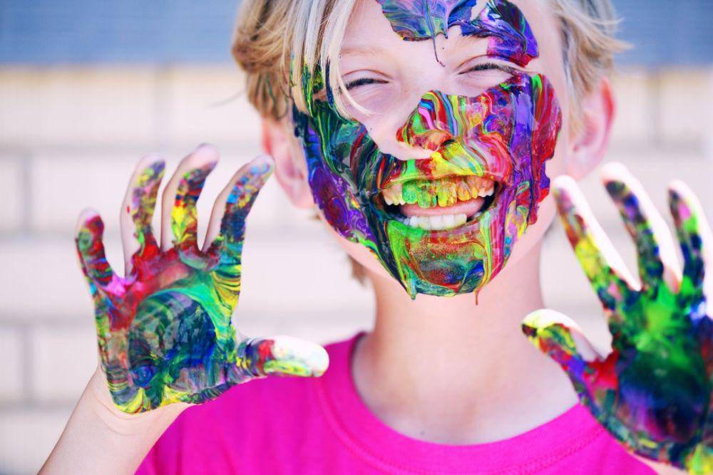 ilustrasi face paint (pexels.com/Alexander Grey)