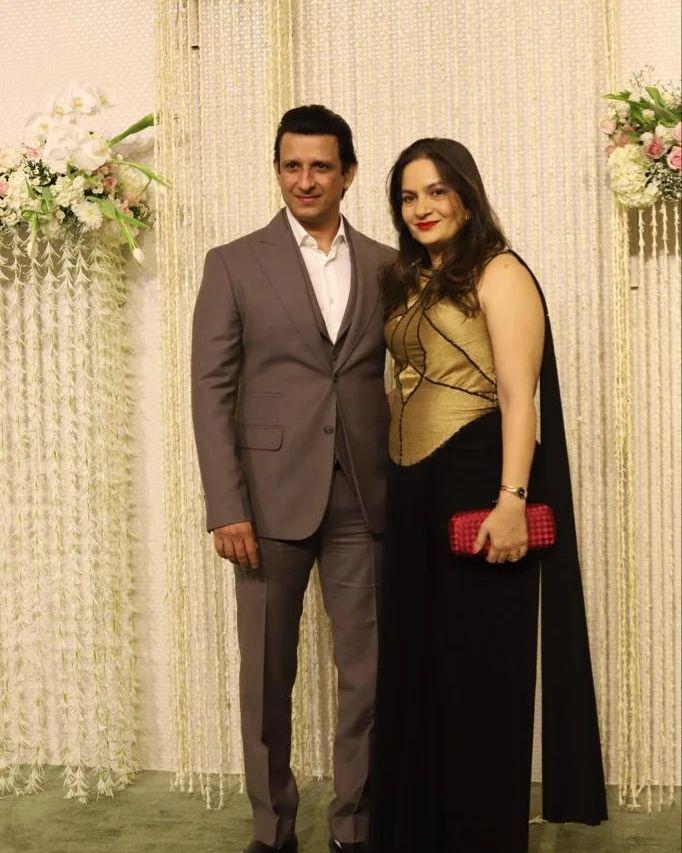 Sharman Joshi dan istri (instagram.com/realbollywoodhungama)