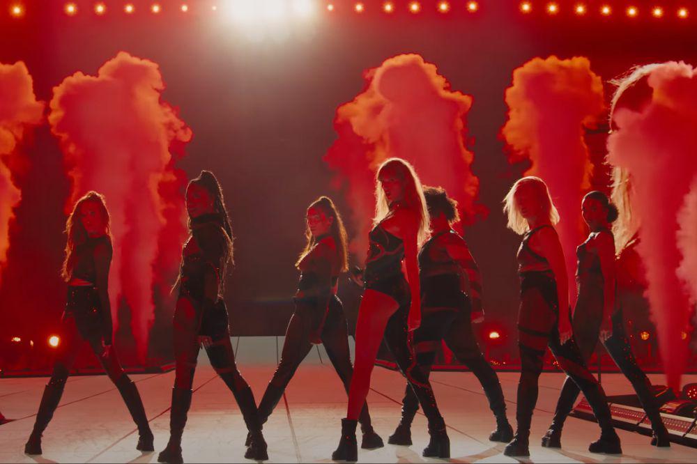 7 Inspirasi Outfit ke Konser The Eras Tour Tema Reputation
