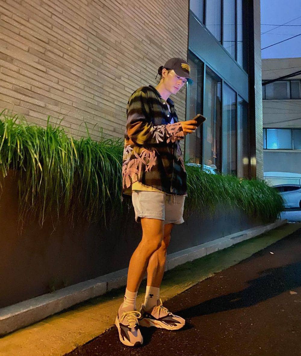 padu padan short pants ala Kim Ji Hoon (instagram.com/jiraishin99/)