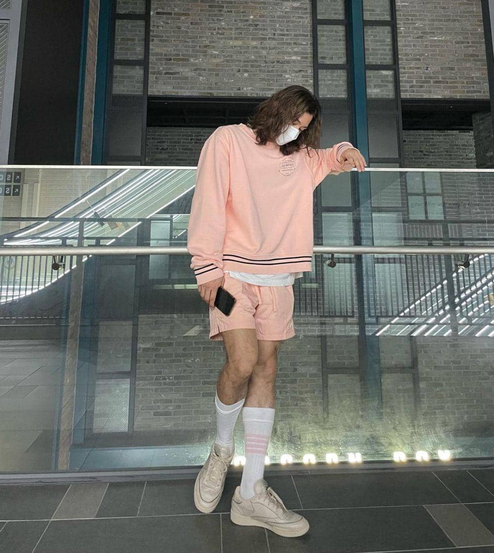 padu padan short pants ala Kim Ji Hoon (instagram.com/jiraishin99/)