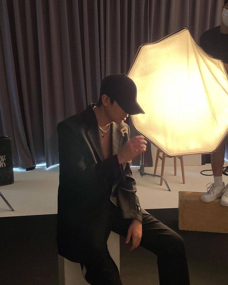 blazer ala Lee Min Ho (instagram.com/actorleeminho)