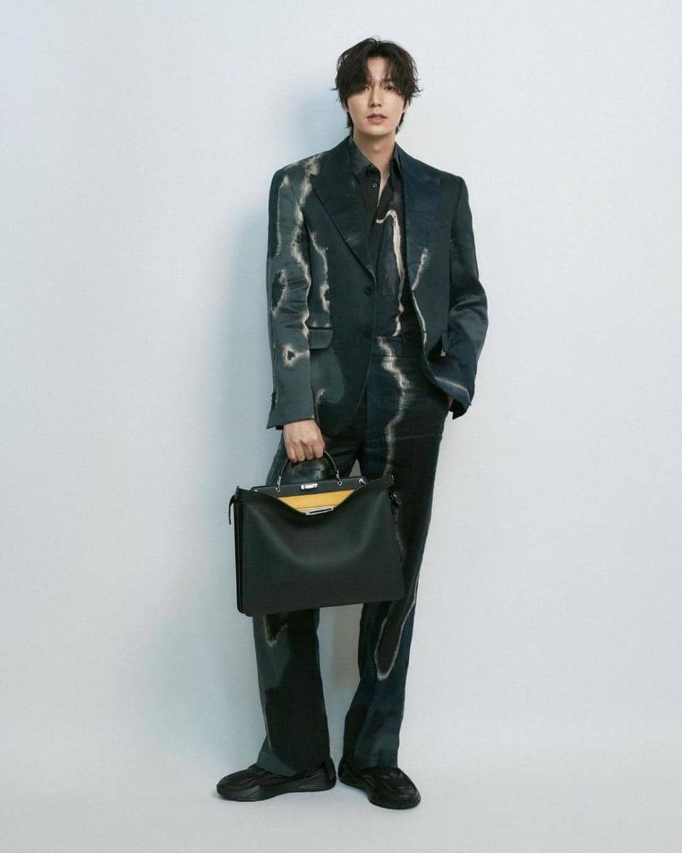 blazer ala Lee Min Ho (instagram.com/actorleeminho)