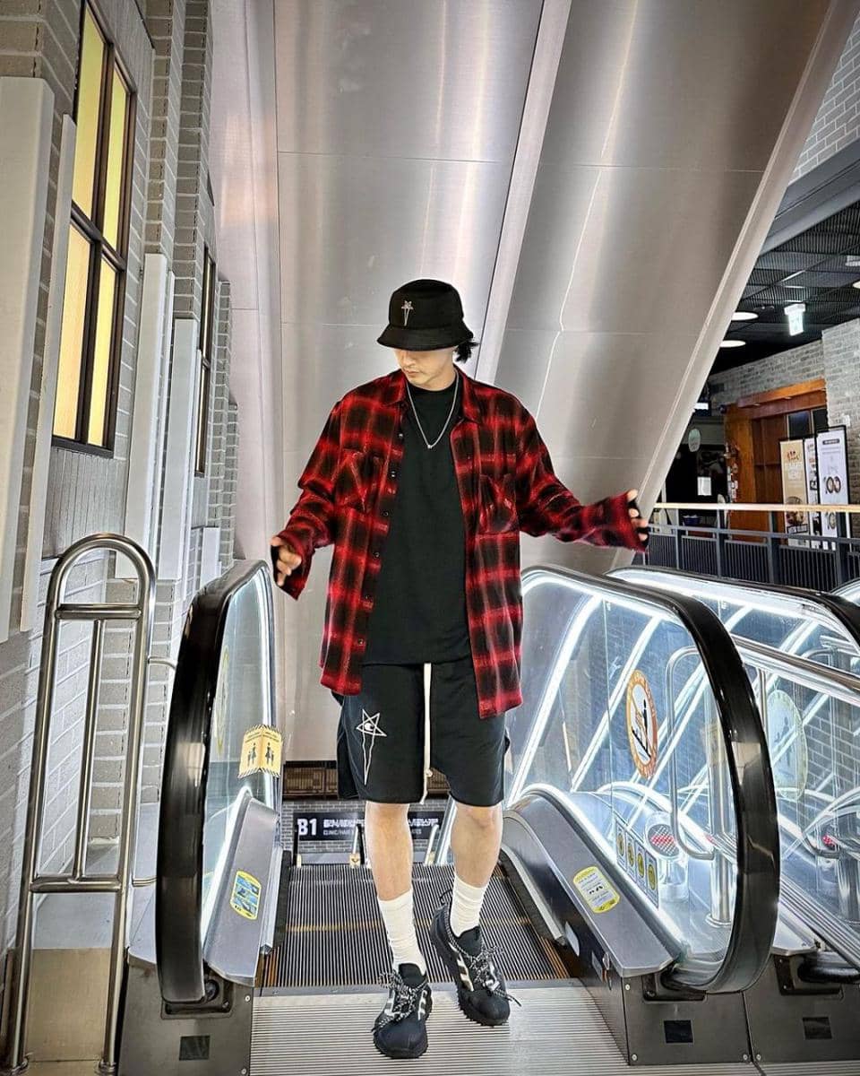 padu padan short pants ala Kim Ji Hoon (instagram.com/jiraishin99/)