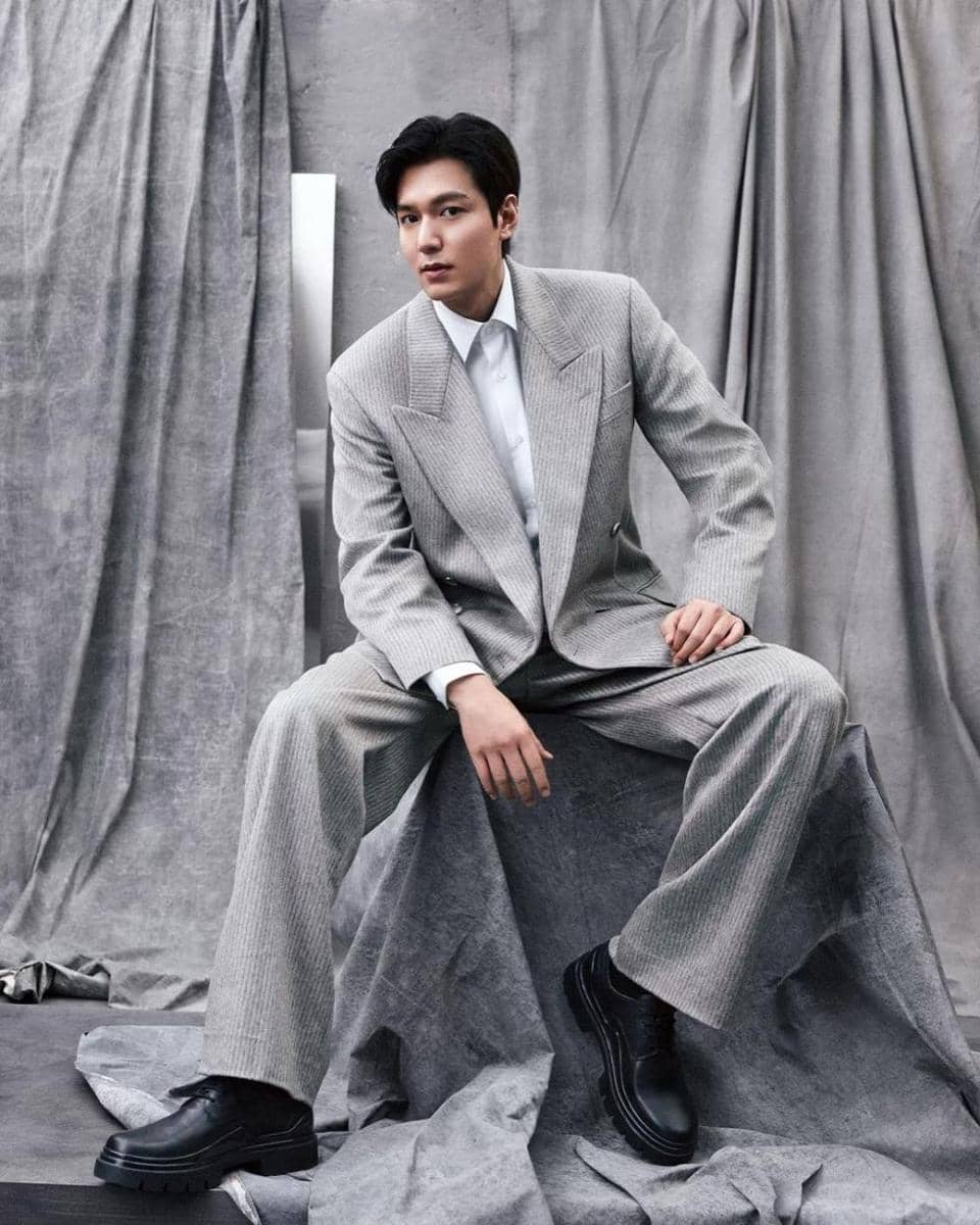 blazer ala Lee Min Ho (instagram.com/actorleeminho)