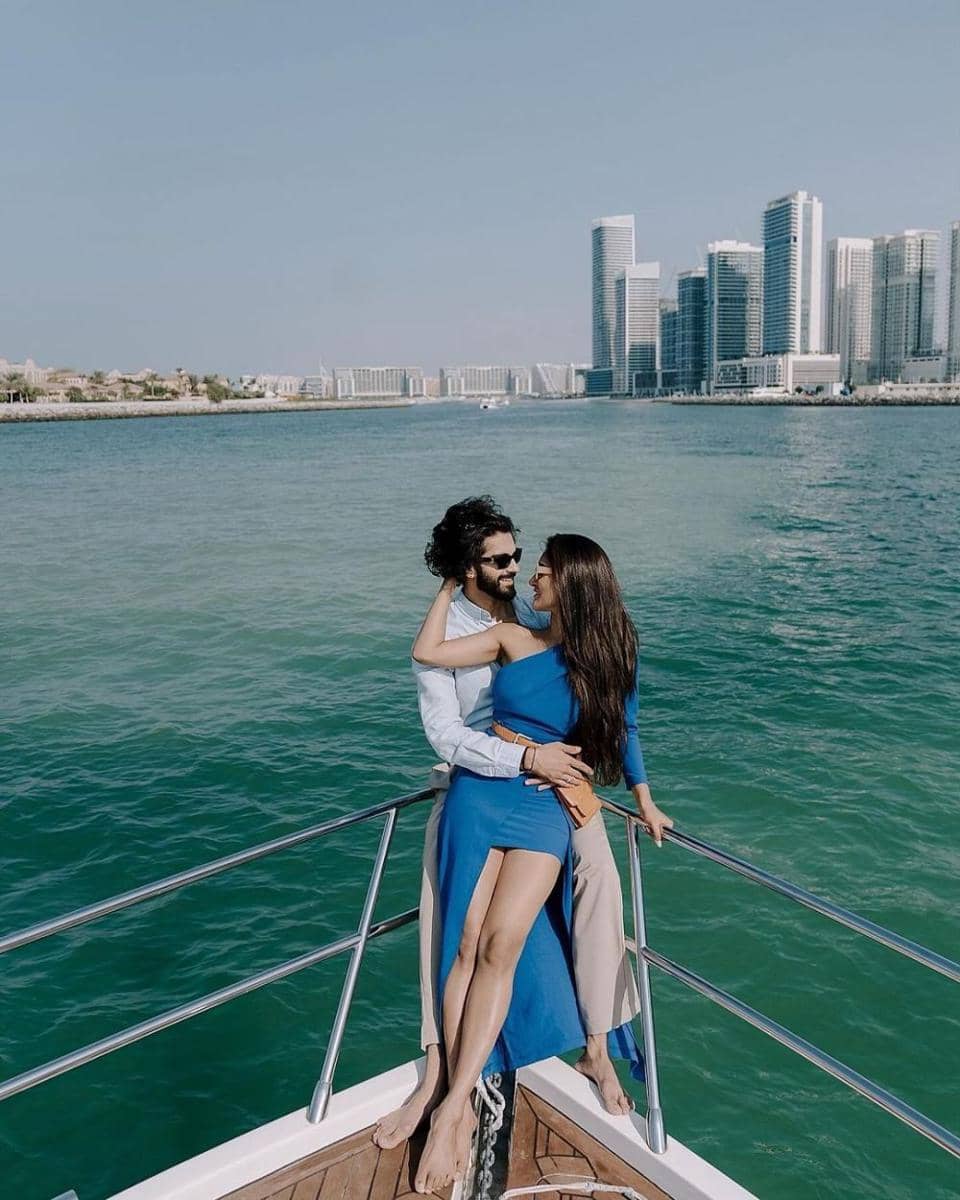 Mukti Mohan dan suami (instagram.com/whokunalthakur)