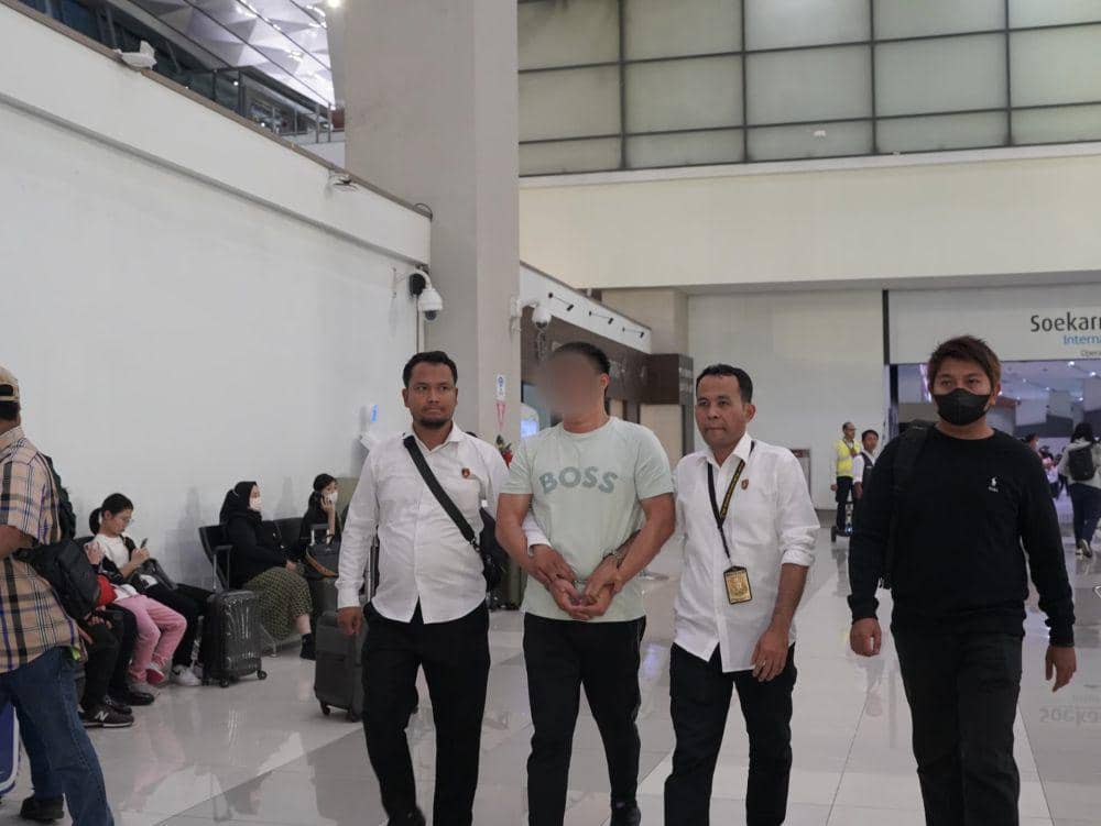 Kabur ke Tiongkok, Pelaku KDRT Dipulangkan Melalui Bandara Soetta