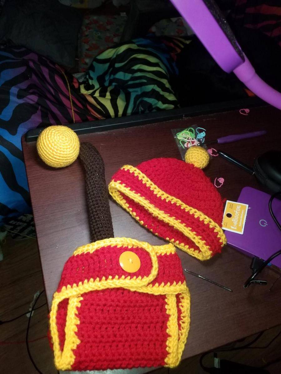 potret rajutan tangan bertema Dragon Ball (reddit.com/r/crochet)
