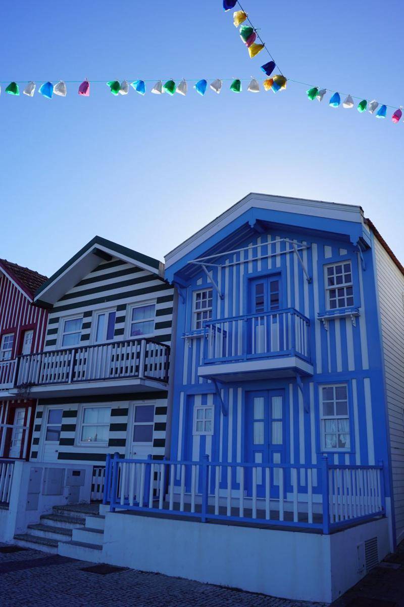 Kombinasi cat biru muda untuk desain rumah (unsplash.com/Auriane Clément)