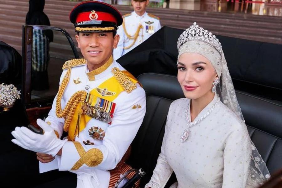 6 Suvenir Pernikahan Pangeran Mateen dan Anisha Rosnah, Mewah!