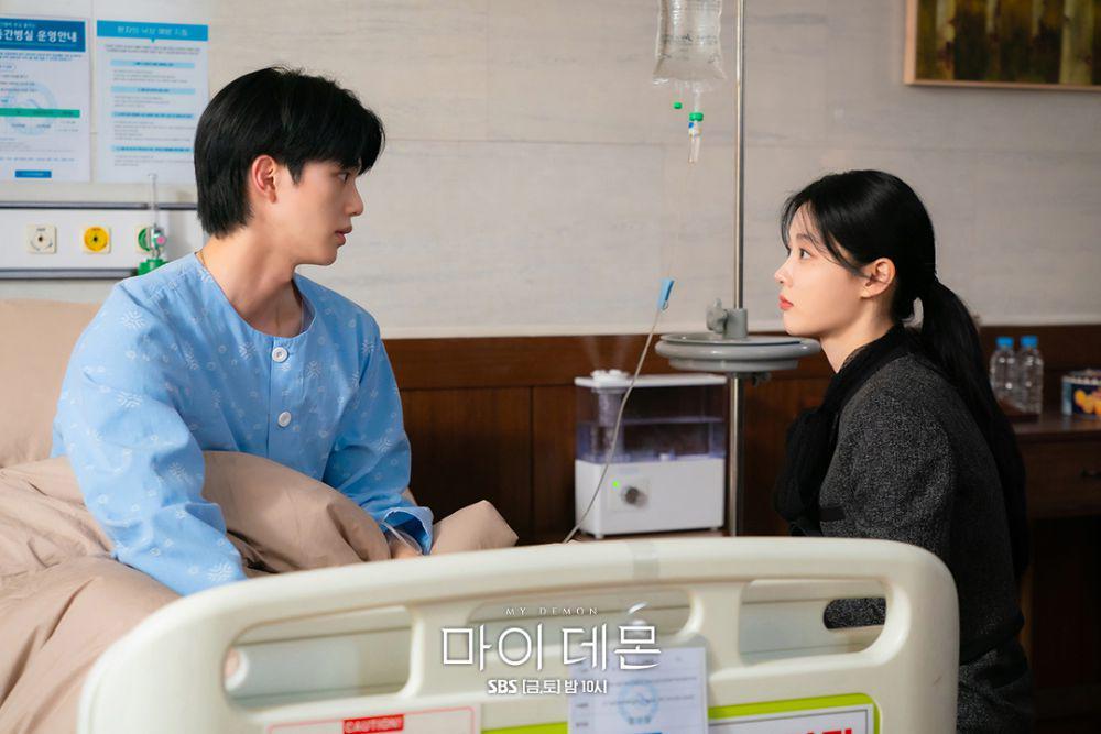 Song Kang dan Kim Yoo Jung di My Demon (twitter.com/SBSNOW)