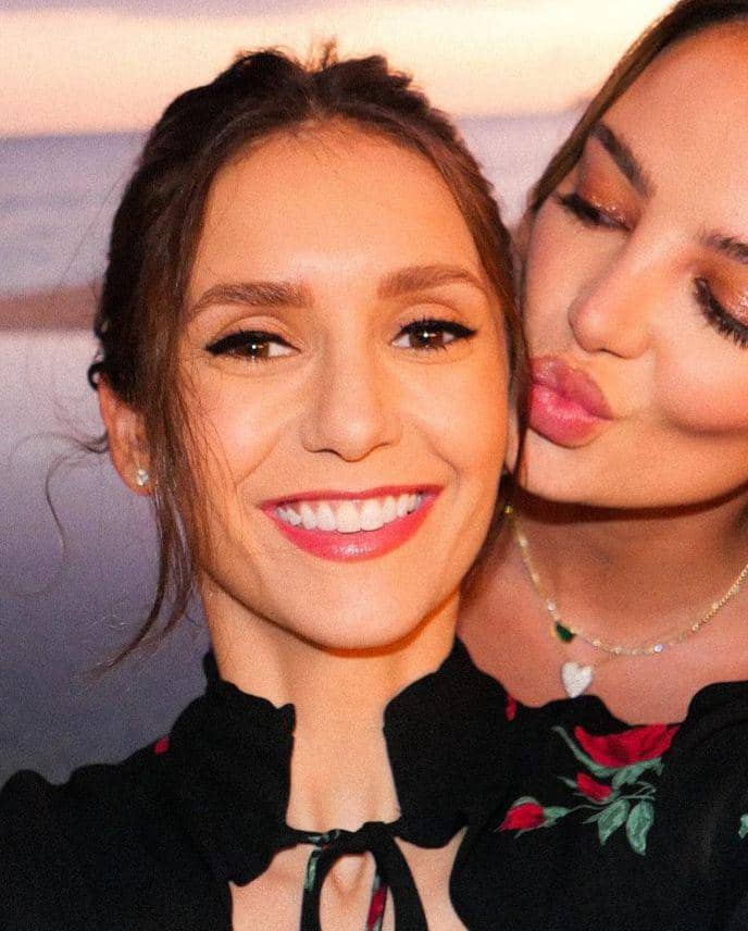 Nina Dobrev (instagram.com/nina)