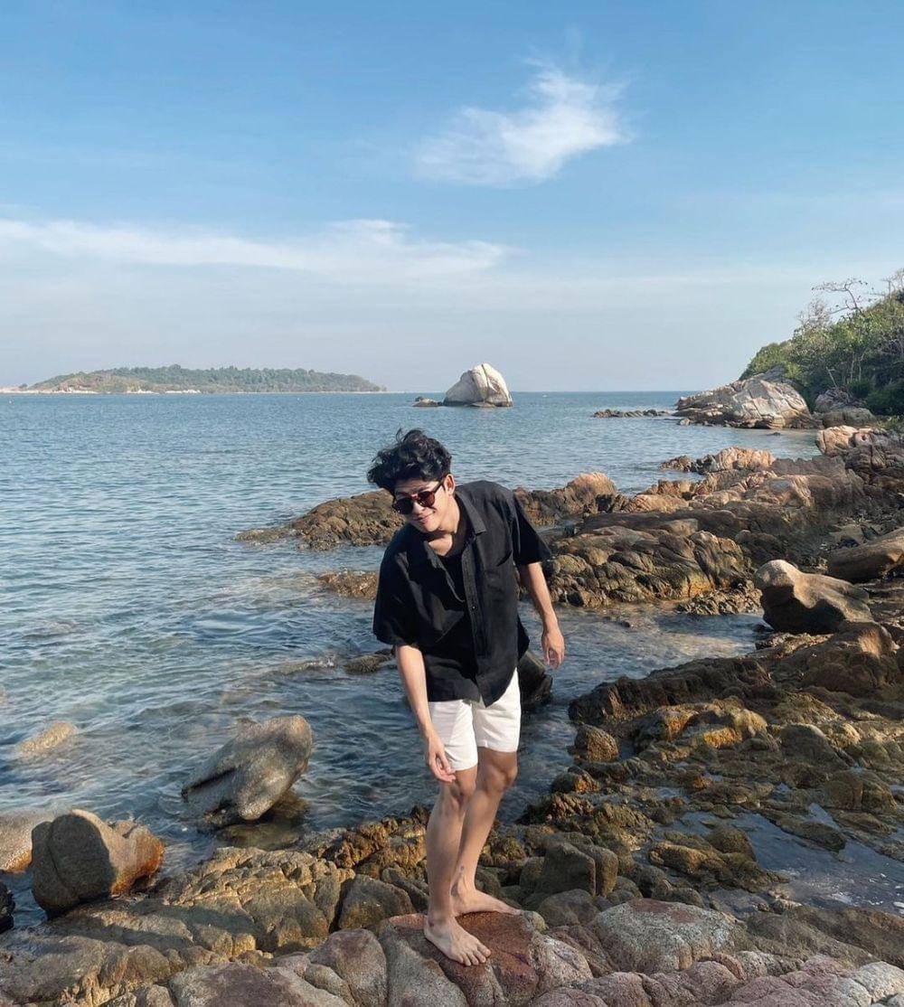 mix and match short pants ala Mark Pakin (instagram.com/mmarkpkk)