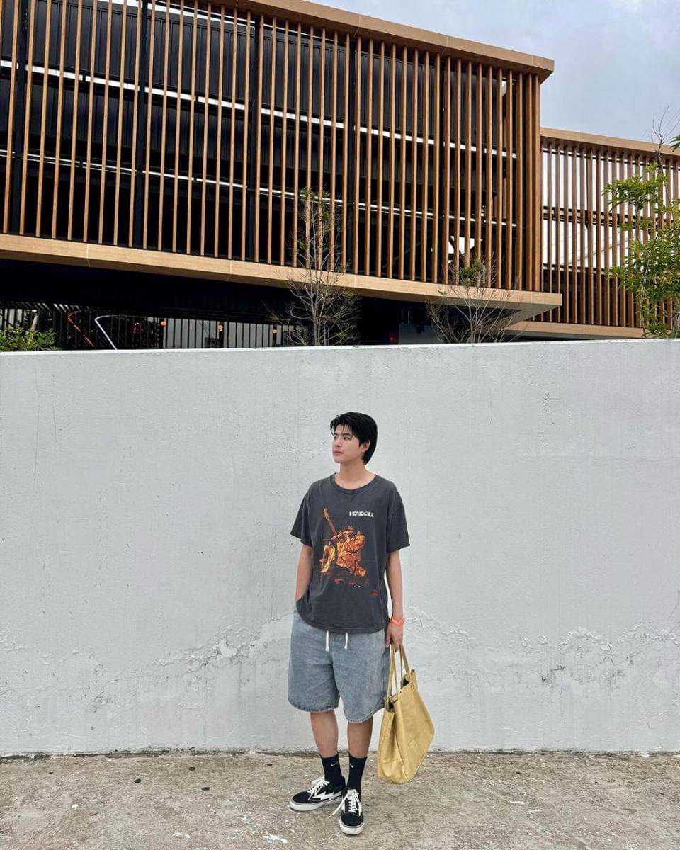 mix and match short pants ala Mark Pakin (instagram.com/mmarkpkk)