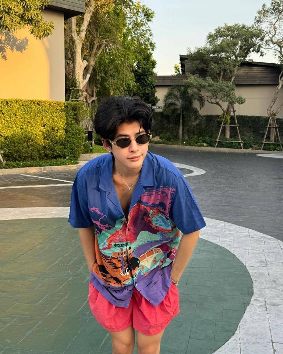 mix and match short pants ala Mark Pakin (instagram.com/mmarkpkk)