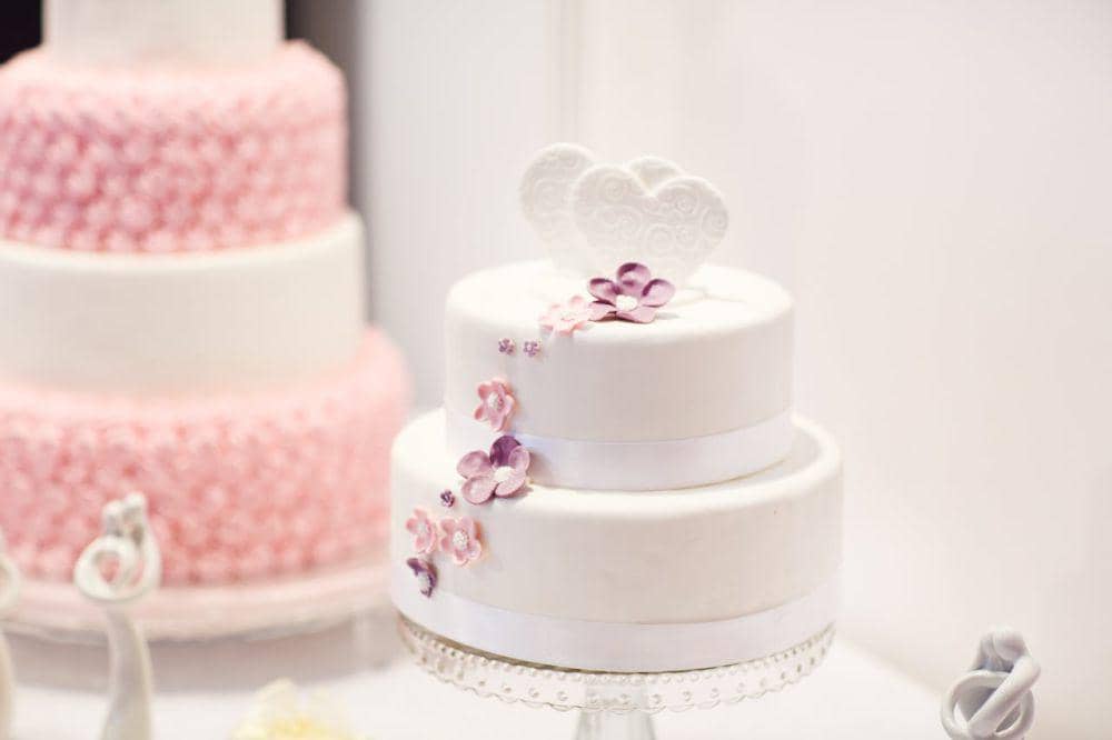 ilustrasi kue dengan fondant 