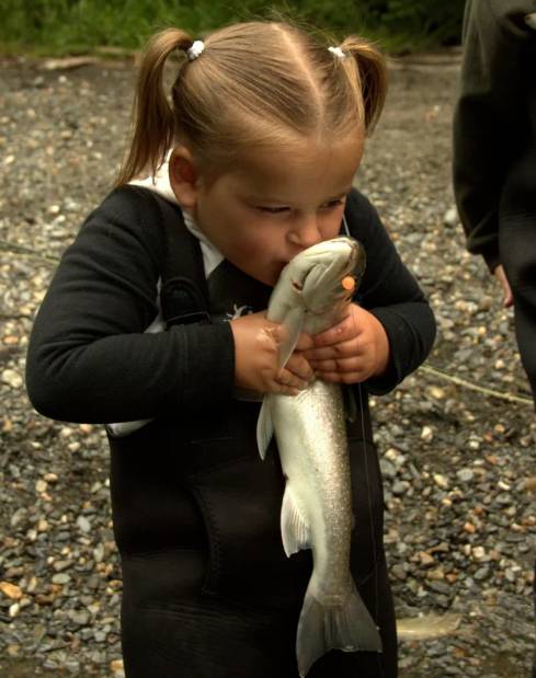 potret kocak ikan ciuman (reddit.com/halibutk)
