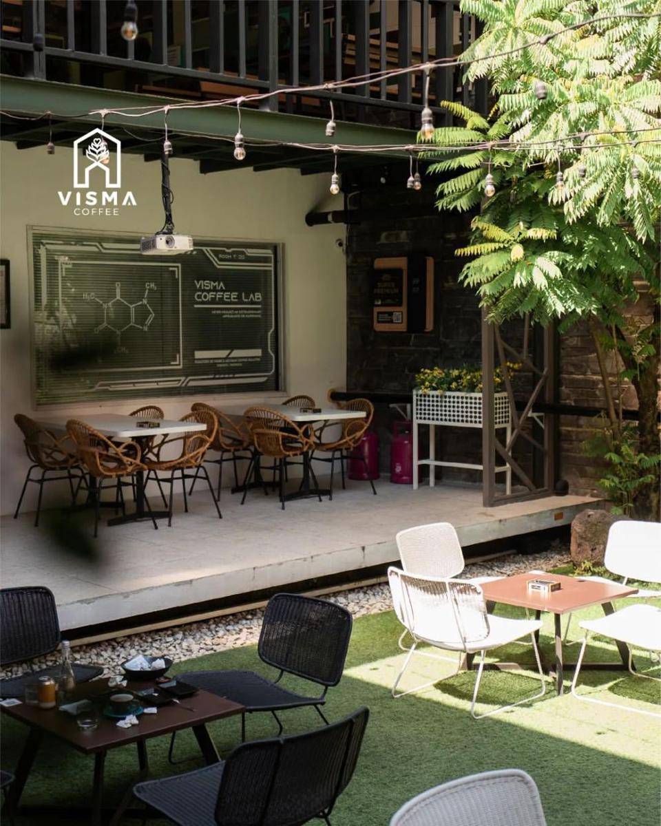 VISMA Coffee, Art, Co - Working Space (Instagram.com/vismacoffe)