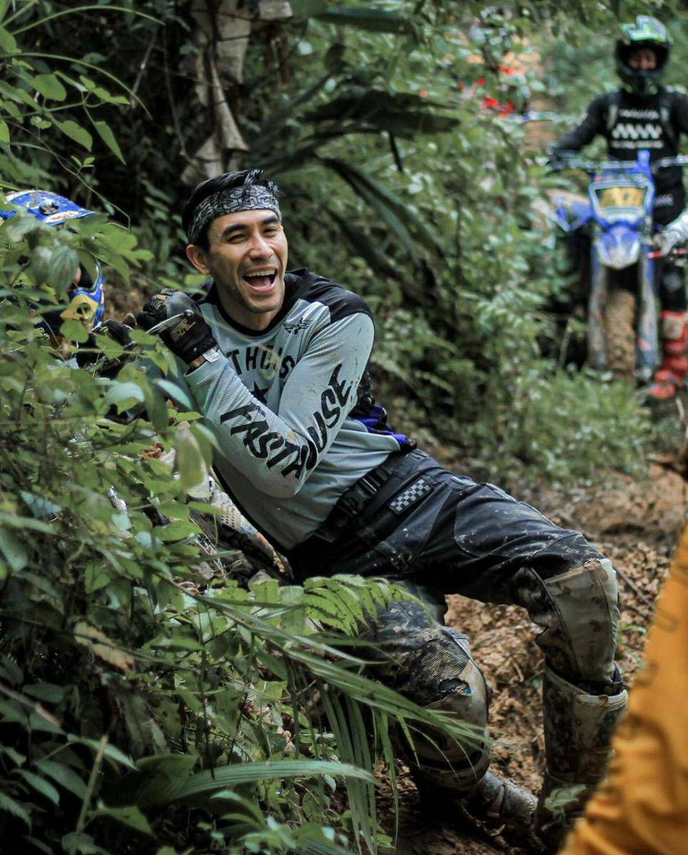 potret Darius Sinathrya ikut trabas (instagram.com/darius_sinathrya)