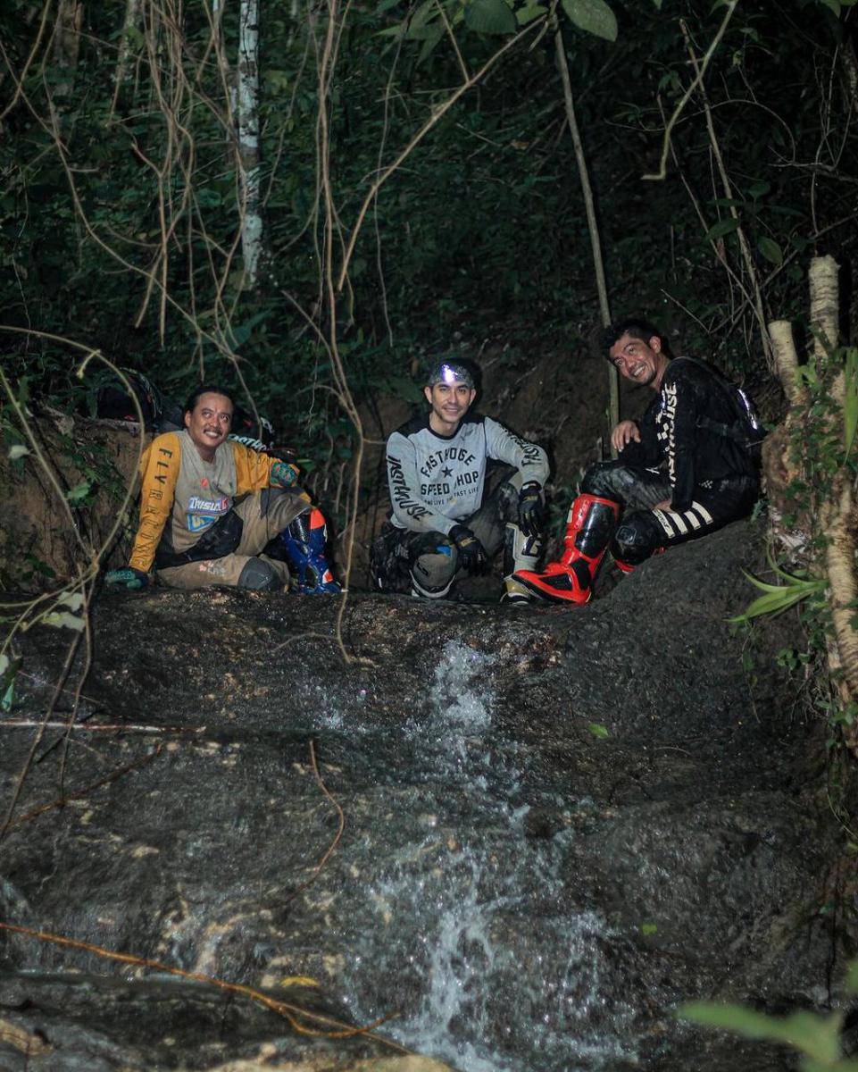 potret Darius Sinathrya ikut trabas (instagram.com/darius_sinathrya)