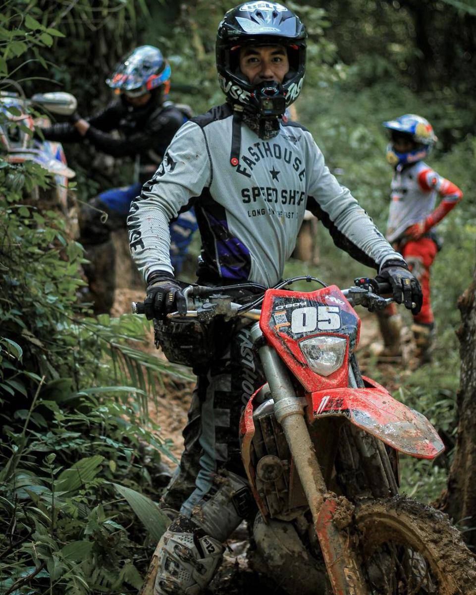 potret Darius Sinathrya ikut trabas (instagram.com/darius_sinathrya)