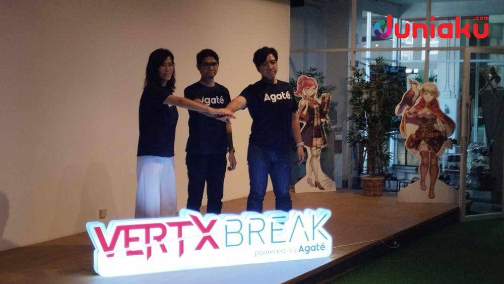 Shieny Aprilia, Co-Founder dan CEO Agate,  Ar Cahyadi Indra, Head of Vertx Break powered by Agate, dan Cipto Adiguno, Chief Strategy Officer Agate, saat Agate Media Outlook 2024. Foto oleh Fahrul Razi Uni Nurullah. (Duniaku.com/Fahrul Razi Uni Nurullah)