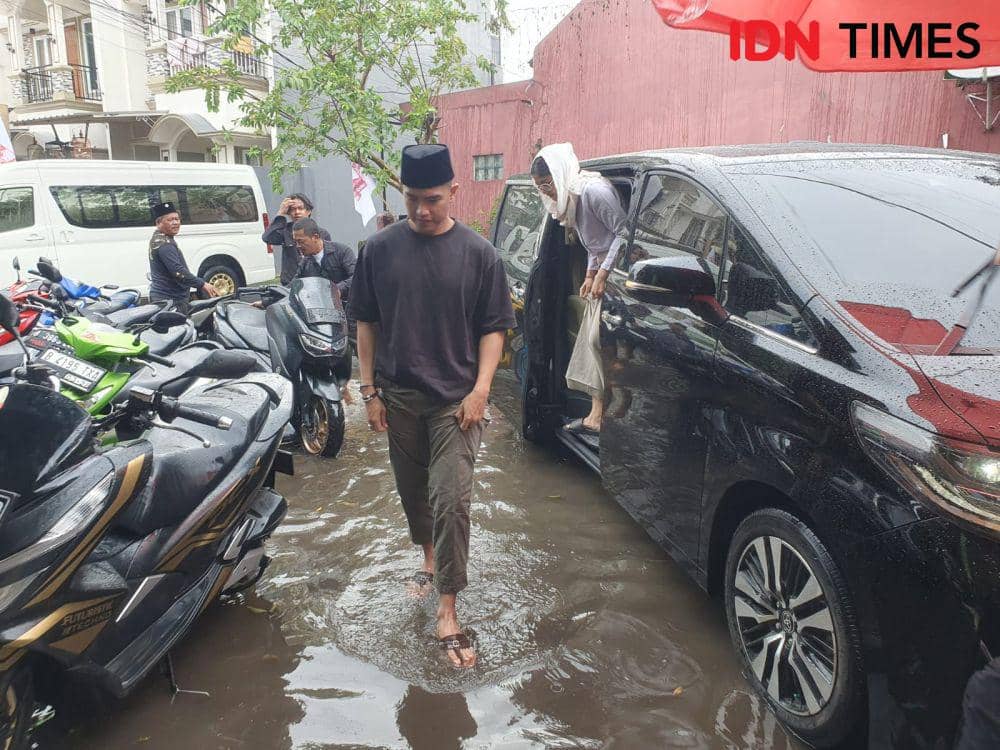 Kaesang Disambut Genangan saat Sambangi PCNU Kota Depok