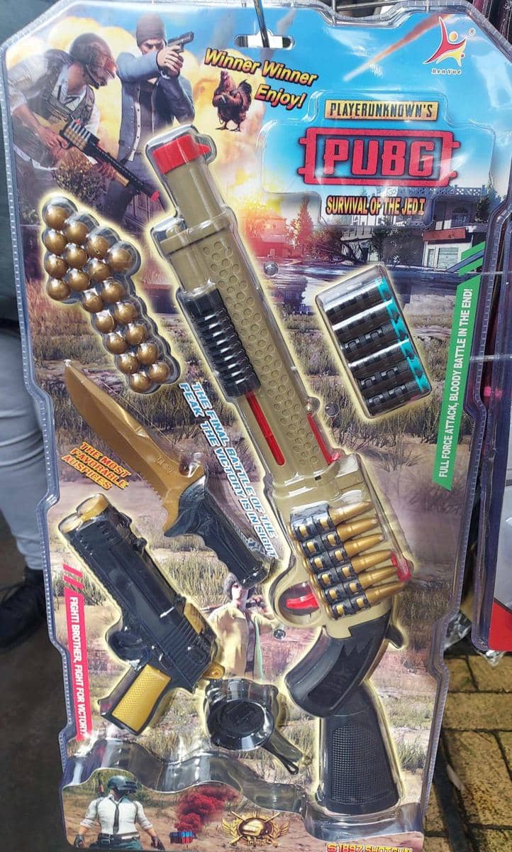 potret barang dan hal KW tentang PUBG (reddit.com/user/HarrisonWhaddonCraig)