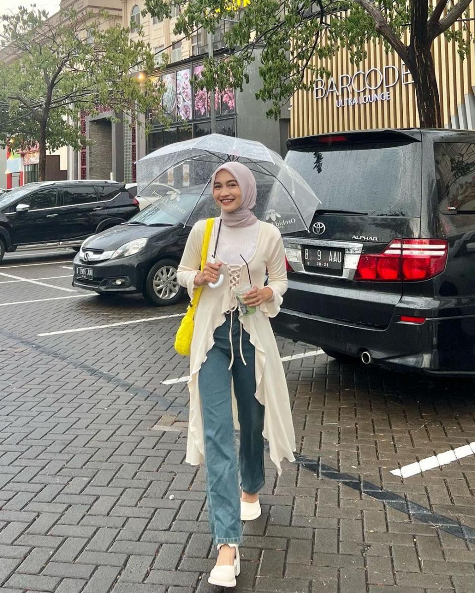 inspirasi OOTD ala Nurwinda Yuliana Savitri (instagram.com/windaaylna)