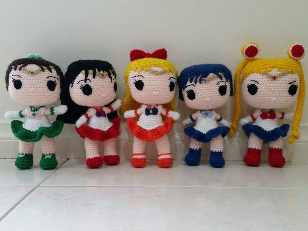potret rajutan tangan bertema Sailor Moon (reddit.com/user/Affectionate_Eye3535)