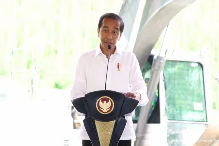 Presiden Joko "Jokowi" Widodo melakukan groundbreaking Jambuluwuk Nusantara Hotel. (youtube.com/Sekretariat Presiden)