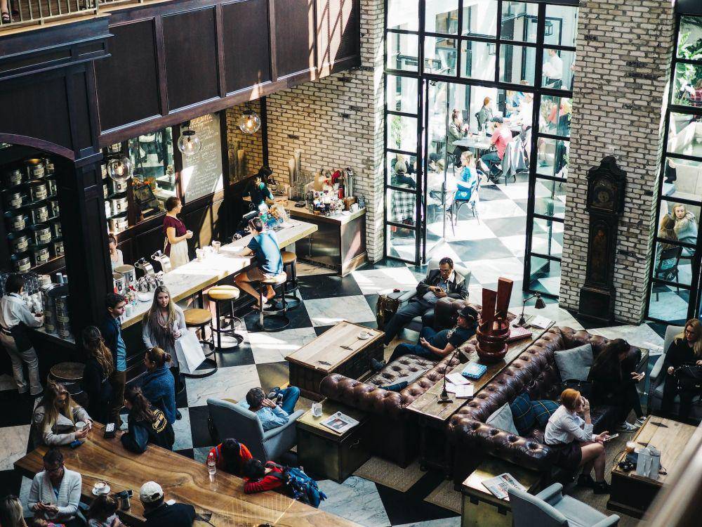 Ilustrasi coffee shop (unsplash.com/norevisions)