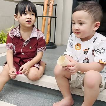 potret Cipung nongkrong sambil ngopi (YouTube.com/Rans Entertainment)