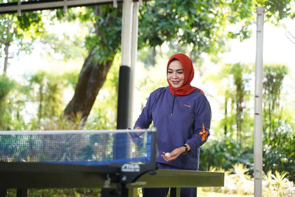 potret Rieta Amilia latihan tenis meja (instagram.com/raffinagita1717)